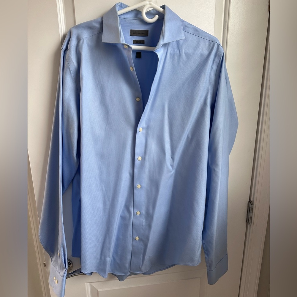 Calvin Klein Men’s Slim Fit Dress Shirt